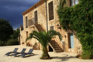 Ferienhaeuser auf Mallorca laden zur Pauschalreise ein